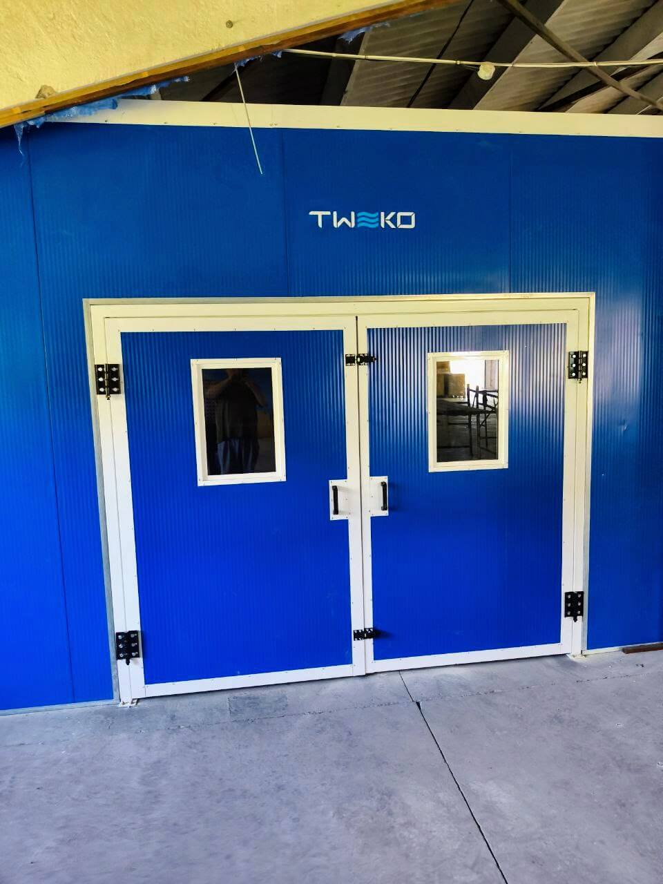 Фарбувальна камера для виробника дерев’яних стільців і столів — ТОВ «Альянс Пак»